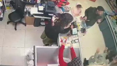 Kocaeli’nin Kartepe ilçesinde markette özel gereksimli çocuğu tekme tokat darp