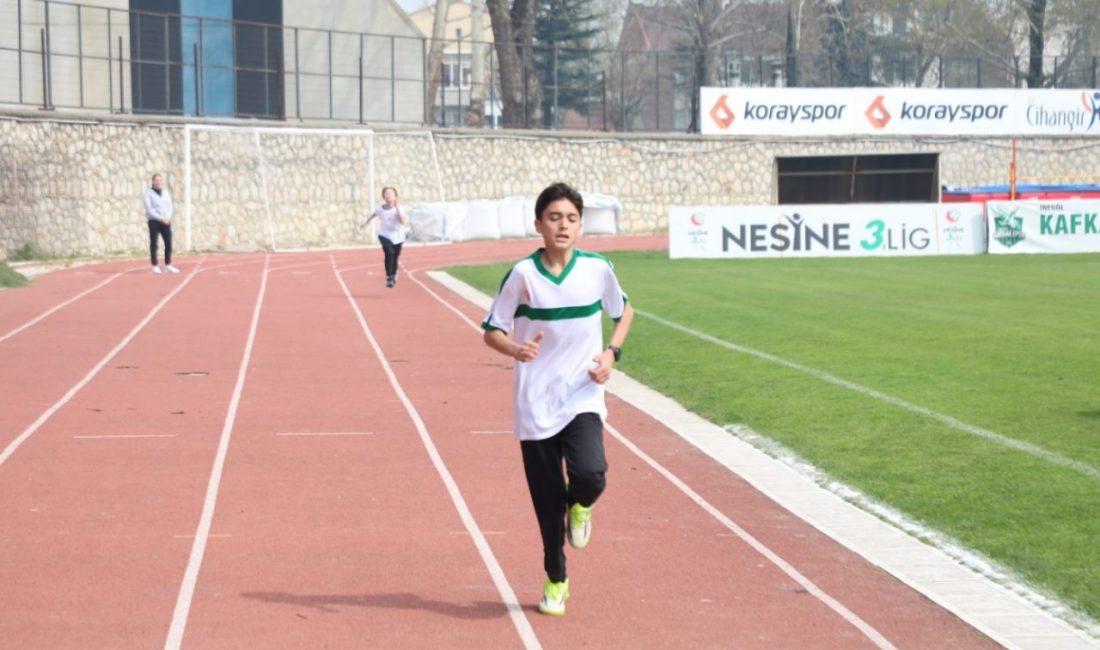 İnegöl Belediyesi 9. Okullar Arası Spor Festivali kapsamında puanlı atletizm