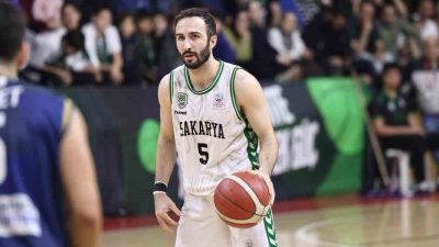 Türkiye Erkekler Basketbol 2. Ligi Play-Off Yarı Final serisinde mücadele