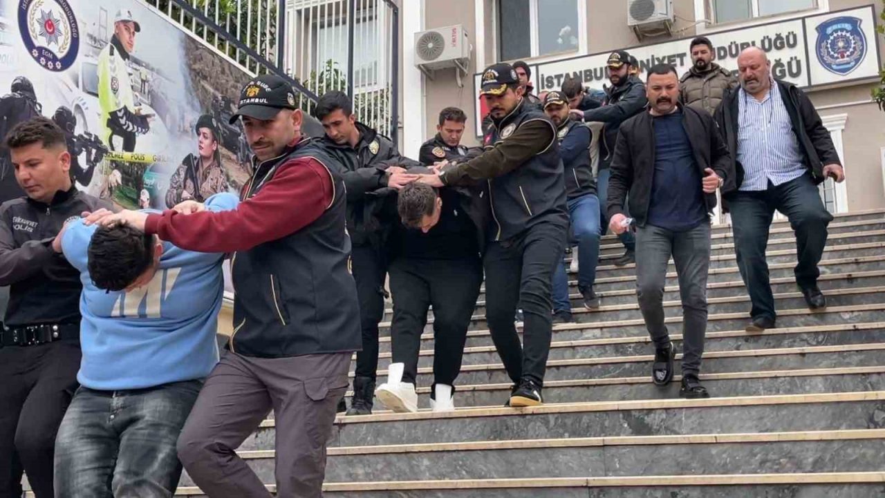İstanbul Sarıyer’de mezarlıkta 2 kişinin hayatını kaybetmesiyle sonuçlanan silahlı çatışmanın
