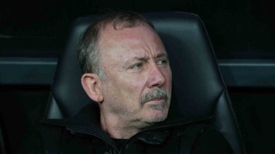 Beşiktaş Teknik Direktörü Sergen Yalçın, Süper Lig’in 30. haftasında deplasmanda