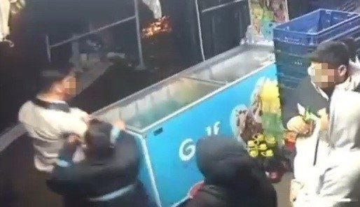 Tekirdağ’ın Süleymanpaşa ilçesinde bir bakkalda çıkan bıçaklı kavgada 1 kişi