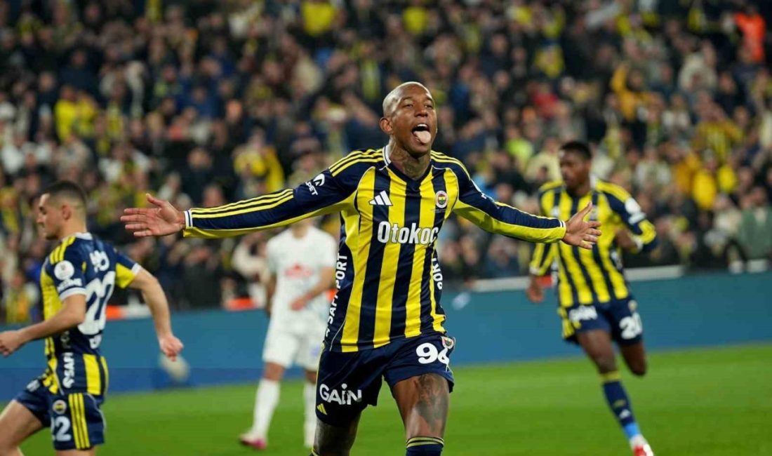 Fenerbahçe’nin Brezilyalı futbolcusu Anderson Talisca, Süper Lig’de 16. golüne imza