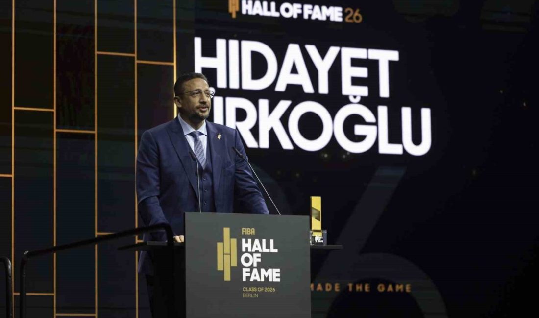Türkiye Basketbol Federasyonu Başkanı Hidayet Türkoğlu, FIBA tarafından FIBA Hall
