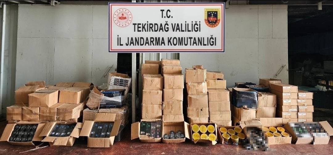 Tekirdağ’da jandarma ekiplerince mart ayında gerçekleştirilen operasyonlarda çok sayıda silah,