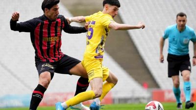Trendyol Süper Lig’in 30. haftasında Fatih Karagümrük, konuk ettiği Eyüpspor’a