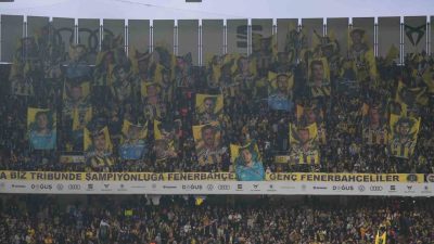 Trendyol Süper Lig’in 30. haftasında Fenerbahçe, sahasında Çaykur Rizespor ile