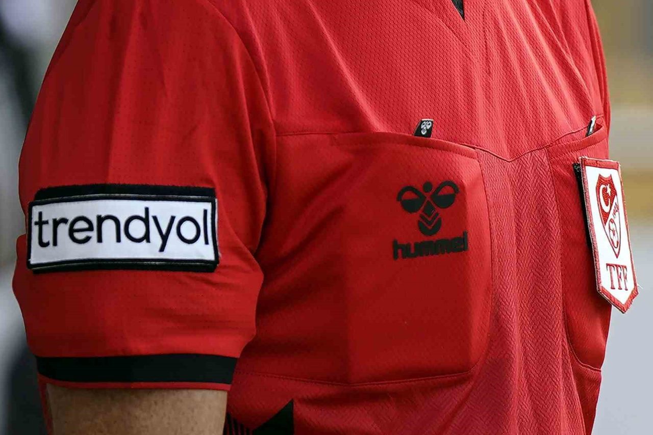 Trendyol Süper Lig’de 32. haftasında oynanacak müsabakalarda görev alacak hakemler