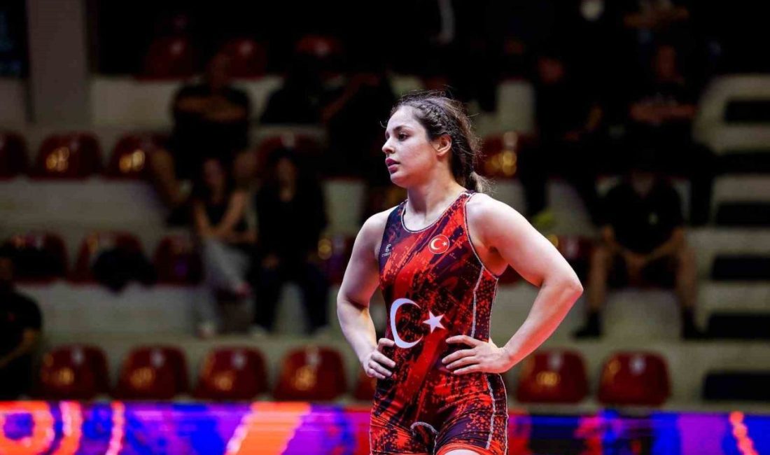 Avrupa Güreş Şampiyonası’nda kadınlar 55 kiloda Tuba Demir, bronz madalya