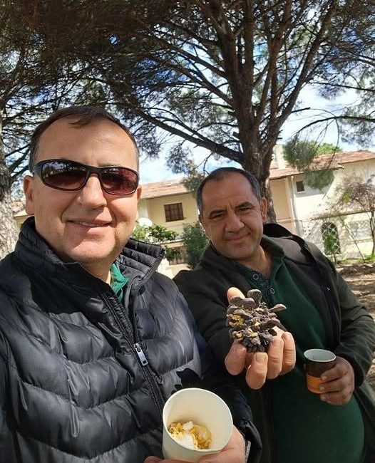 Edremit ilçesinde. Kazdağları Dereli Tarımsal Kalkınma Kooperatifi Başkanı İlhan Deveci,