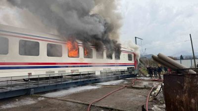 Sakarya’nın Pamukova ilçesinde faaliyet gösteren raylı sistemler fabrikasında yeni üretilen