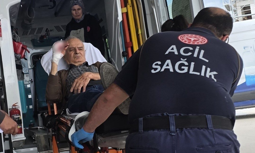 Bursa’nın İnegöl ilçesinde meydana gelen iş kazasında, elini bıçkı makinesine