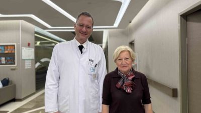 İstanbul’da yaşayan 77 yaşındaki Ülkü Karataş, check up’ında fark edilen,