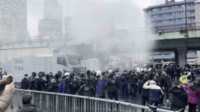 İstanbul Mecidiyeköy’de 1 Mayıs Emek ve Dayanışma Günü nedeniyle izinsiz