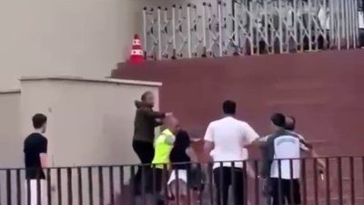 İstanbul’da Galatasaray’ın Uruguaylı futbolcusu Lucas Torreira’ya düzenlenen yumruklu saldırının ardından
