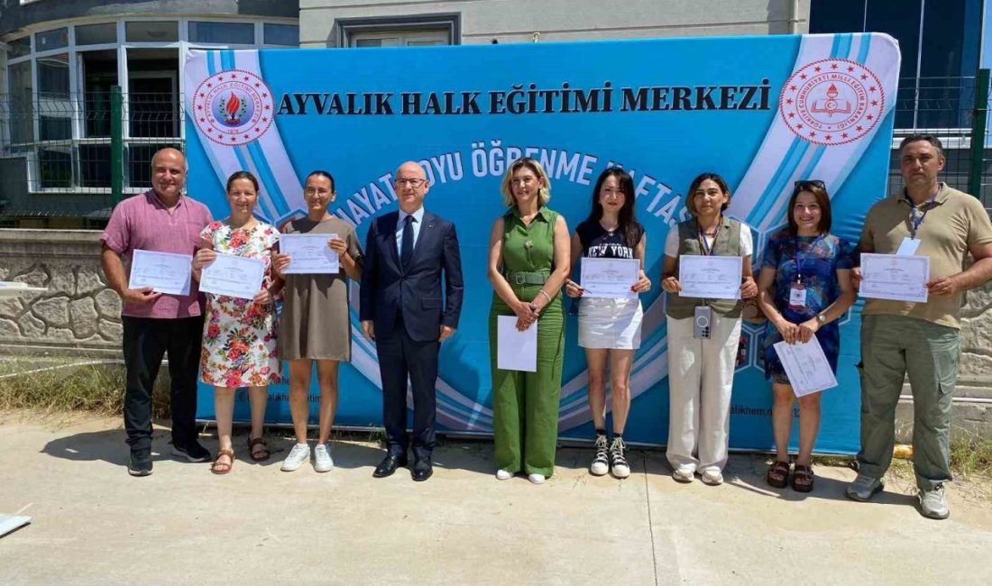 Balıkesir’in Ayvalık ilçesinde, Ayvalık Halk Eğitimi Merkezi tarafından “Hayat Boyu