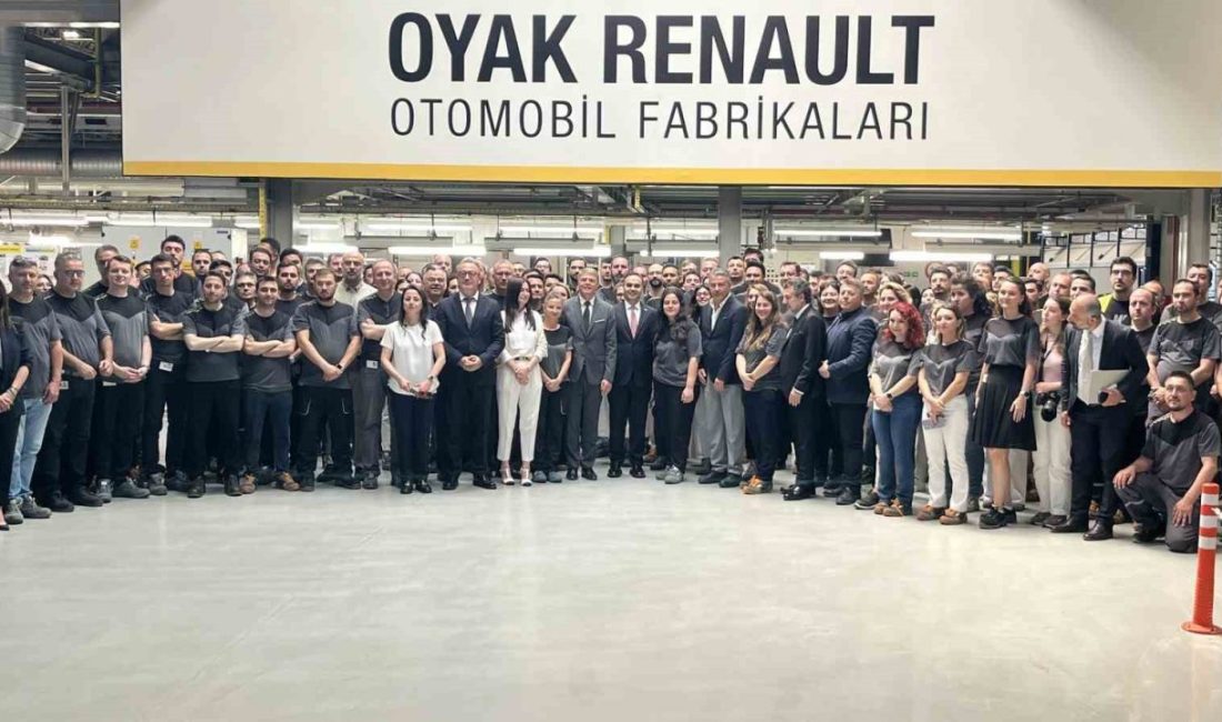 Bursa OYAK Renault Fabrikaları’nda üretilen yeni Renault Boreal, banttan indirilme