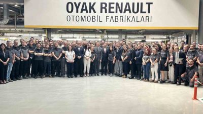 Bursa OYAK Renault Fabrikaları’nda üretilen yeni Renault Boreal, banttan indirilme