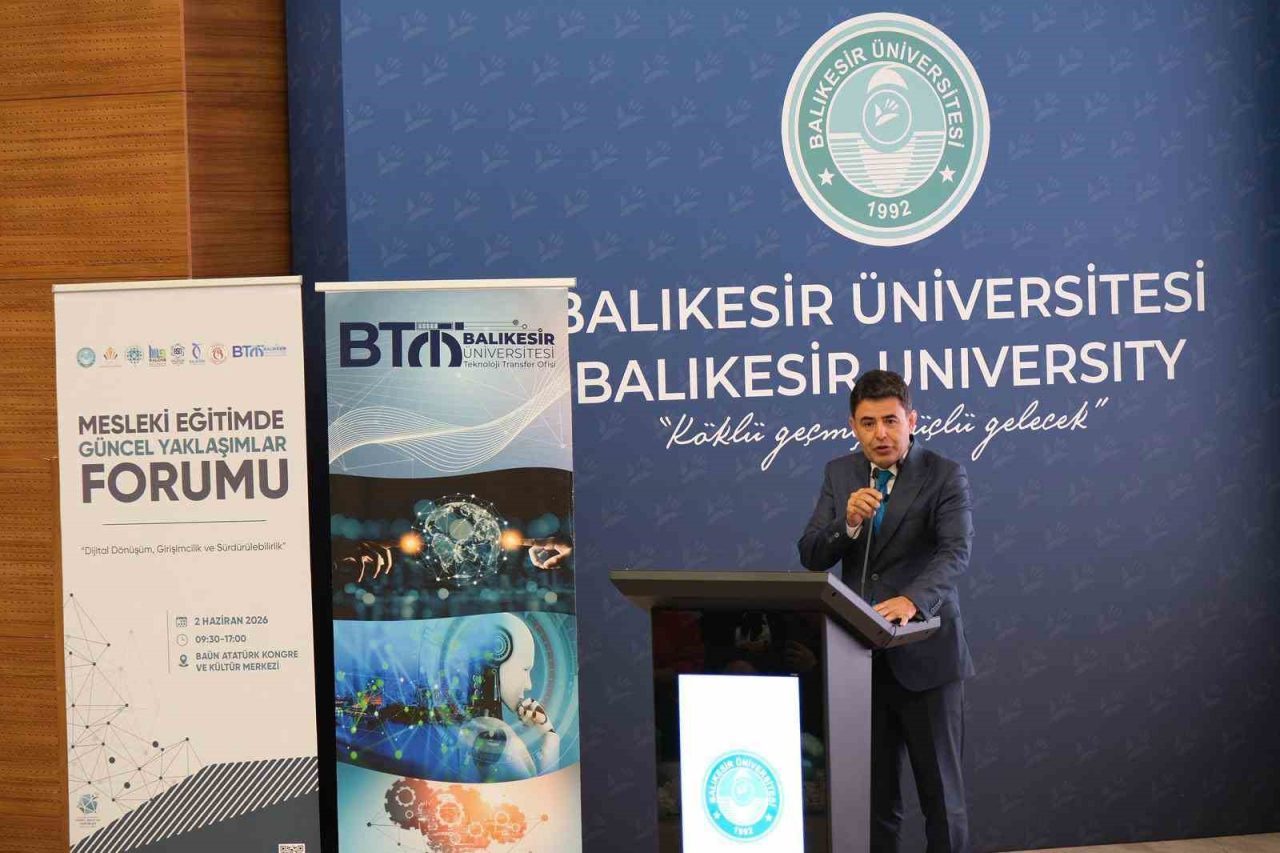 Ulaştırma ve Altyapı Bakan Yardımcısı Osman Boyraz, Balıkesir Üniversitesi ev