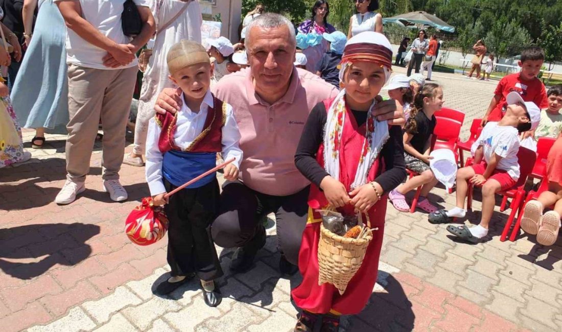 Burhaniye ilçesinde, Yıldız Özsaraç Anaokulu’nda düzenlenen “Atıktan sanata sanattan kahramanlara”