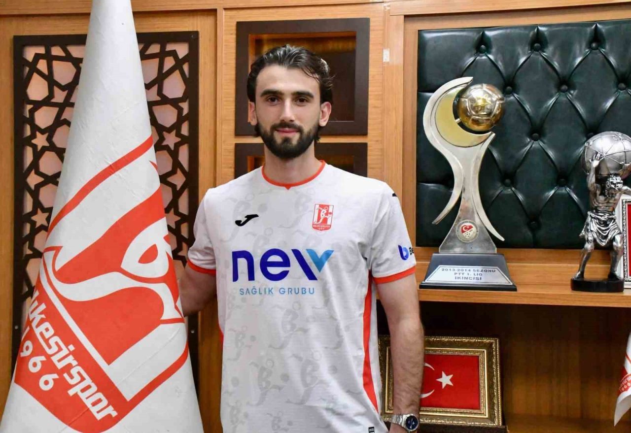 Nesine 3. Lig takımlarından Balıkesirspor, geçtiğimiz sezon Çorluspor 1947 ile