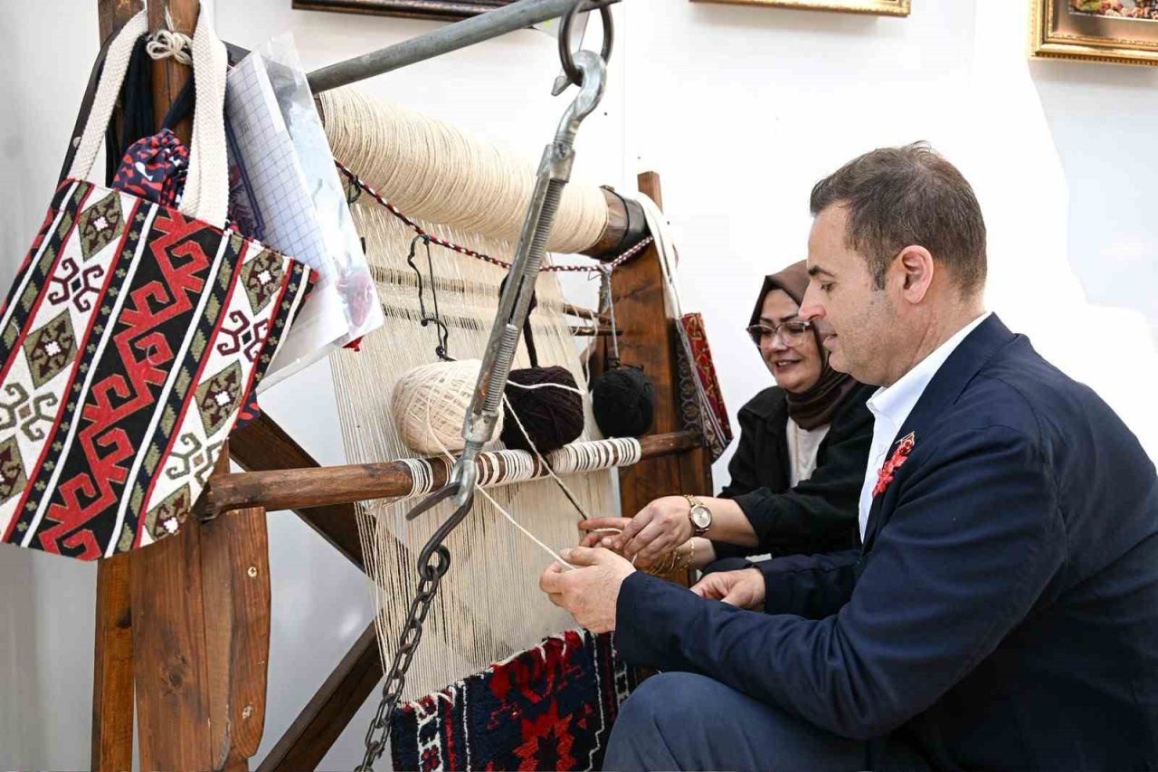 BALMEK’in “Bir Şehir, Bin Emek” yıl sonu sergisinde konuşan Balıkesir