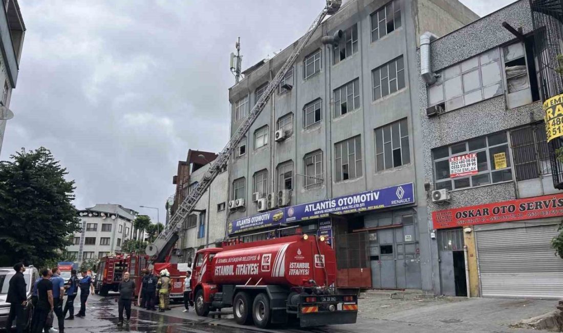 Bayrampaşa’da bir iş hanında plastik eşya üretimi yapılan atölyede çıkan