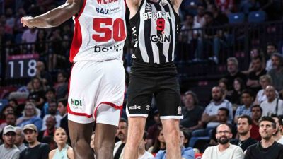 Basketbol Erkekler Süper Ligi yarı final 4. maçında Beşiktaş, deplasmanda