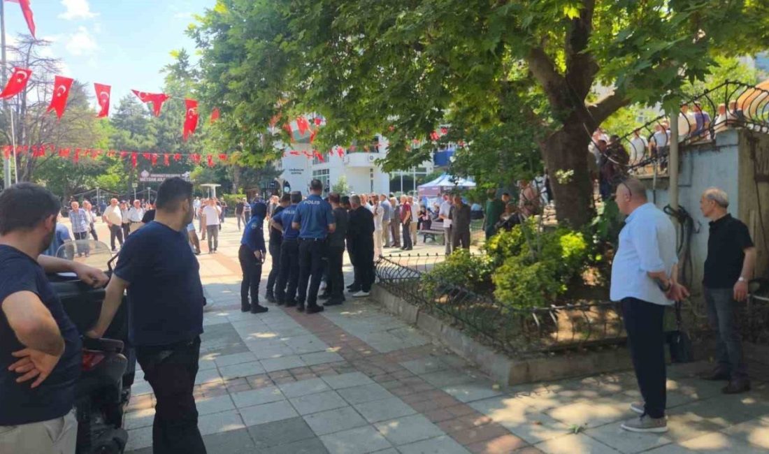 Bursa’da iki kişi arasında çıkan bıçaklı kavgaya sivil polis ekipleri