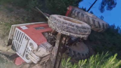 Bilecik’te bir traktörün kontrolden çıkarak devrilmesi sonucu meydana gelen trafik