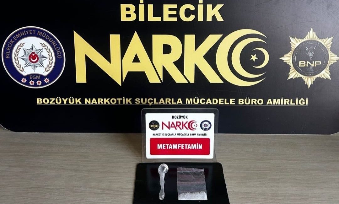 Bilecik’in Bozüyük ilçesinde gerçekleştirilen uyuşturucu operasyonunda 1 şahıs gözaltına alındı.
