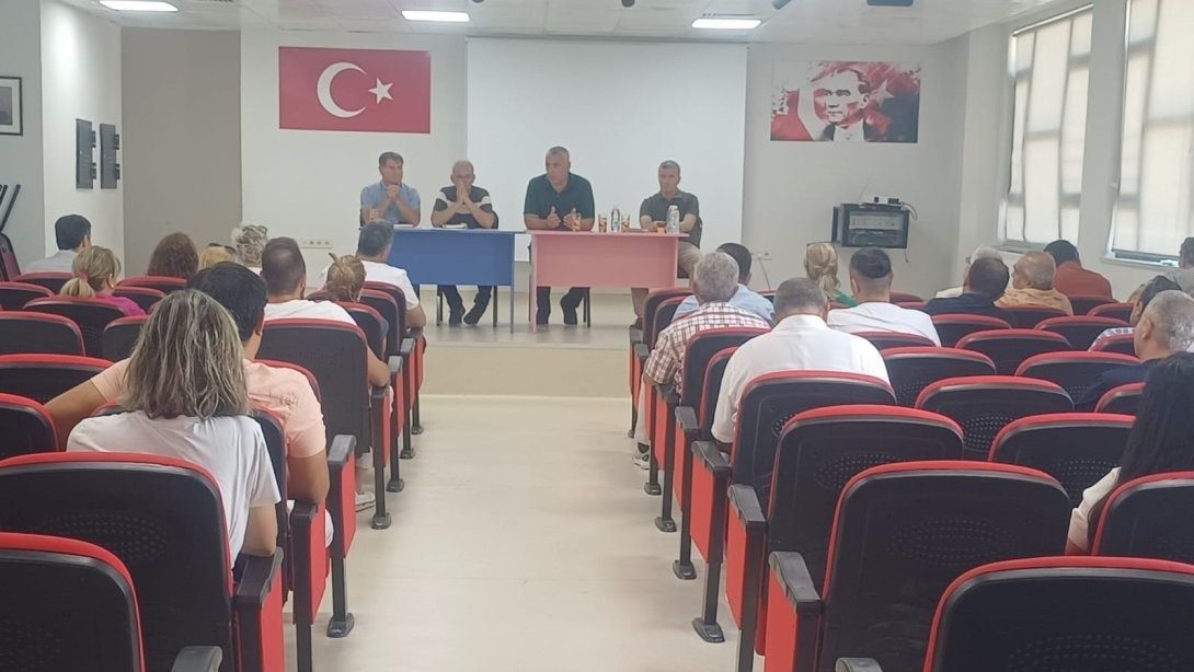 Burhaniye ilçesinde, İlçe Eğitim Kurulu Müdürleri Kurulu Toplantısı yapıldı. İlçe