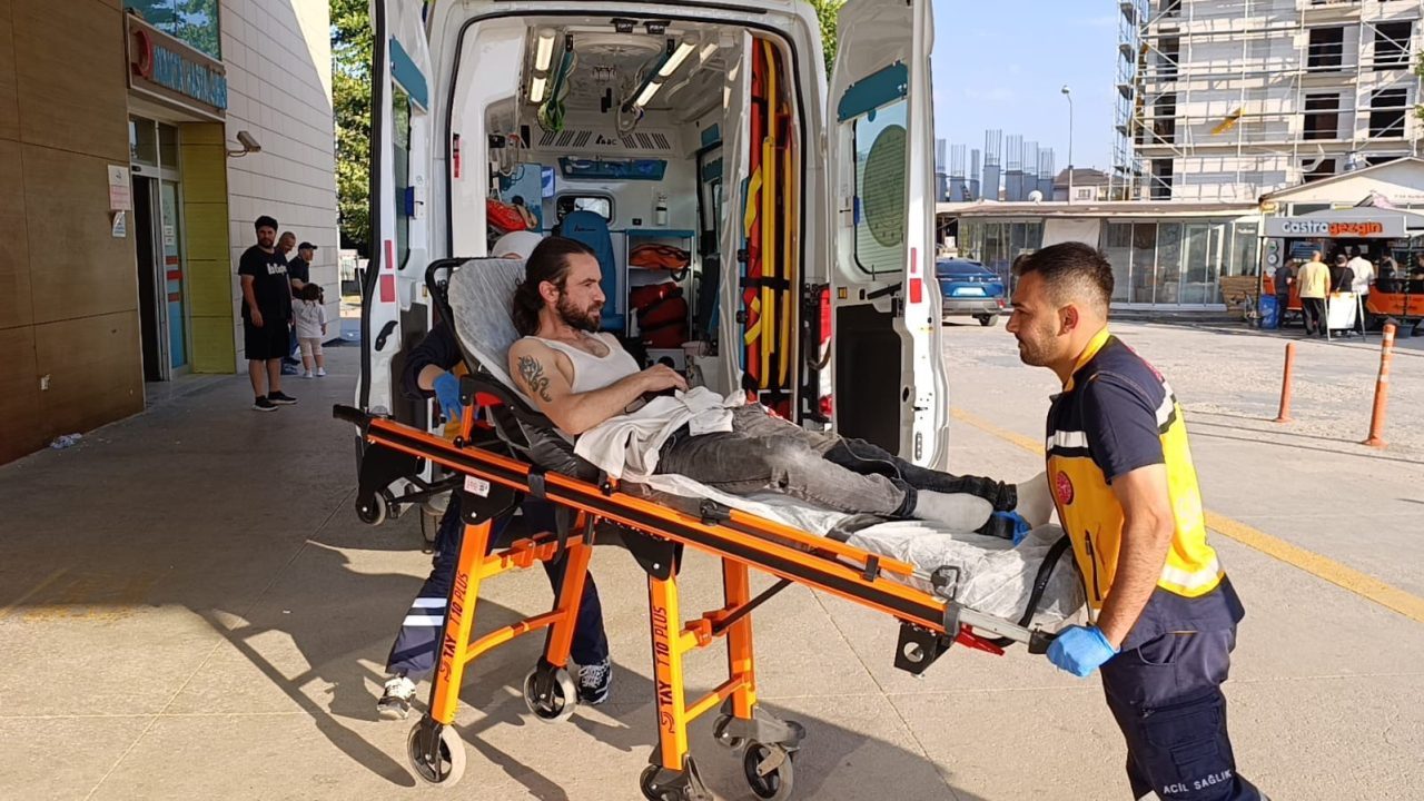 Bursa’nın İnegöl ilçesinde alacak meselesi nedeniyle çıkan bıçaklı kavgada 1