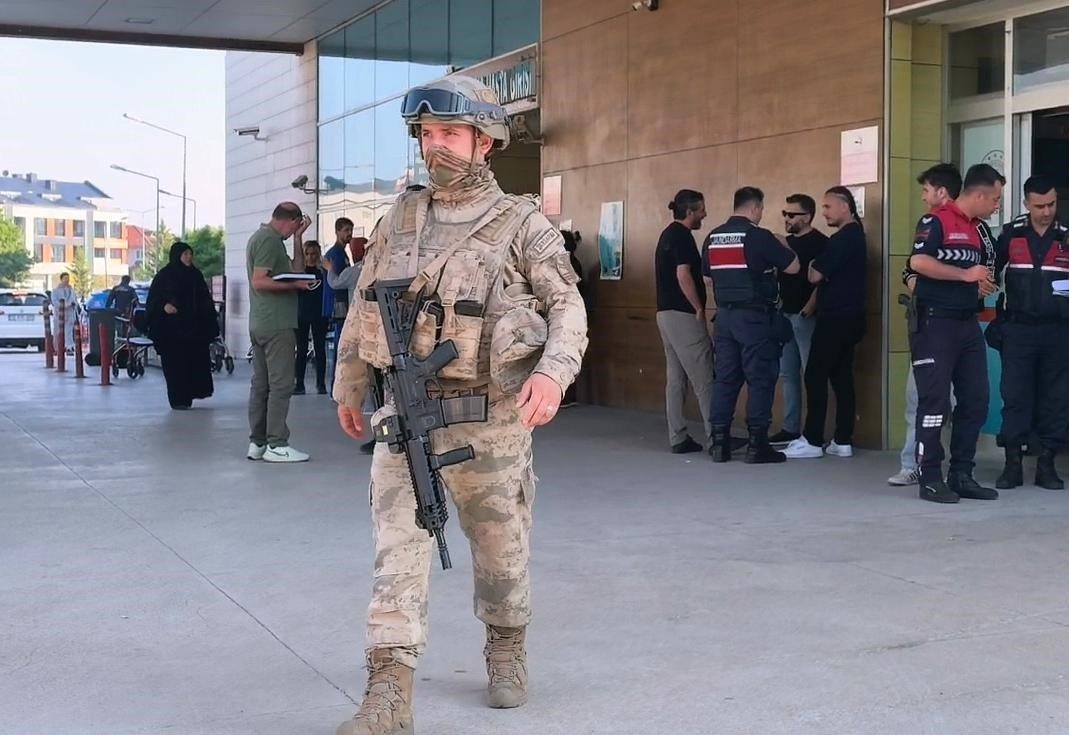Bursa’nın İnegöl ilçesinde uyuşturucu tacirlerine yönelik dev operasyon düzenlendi. 500
