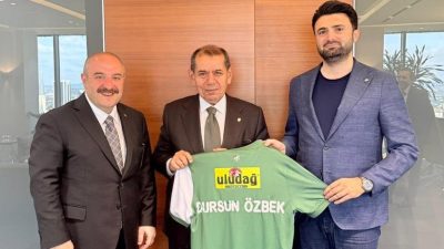 Bursaspor Kulübü Başkanı Enes Çelik, AK Parti Bursa Milletvekili Mustafa