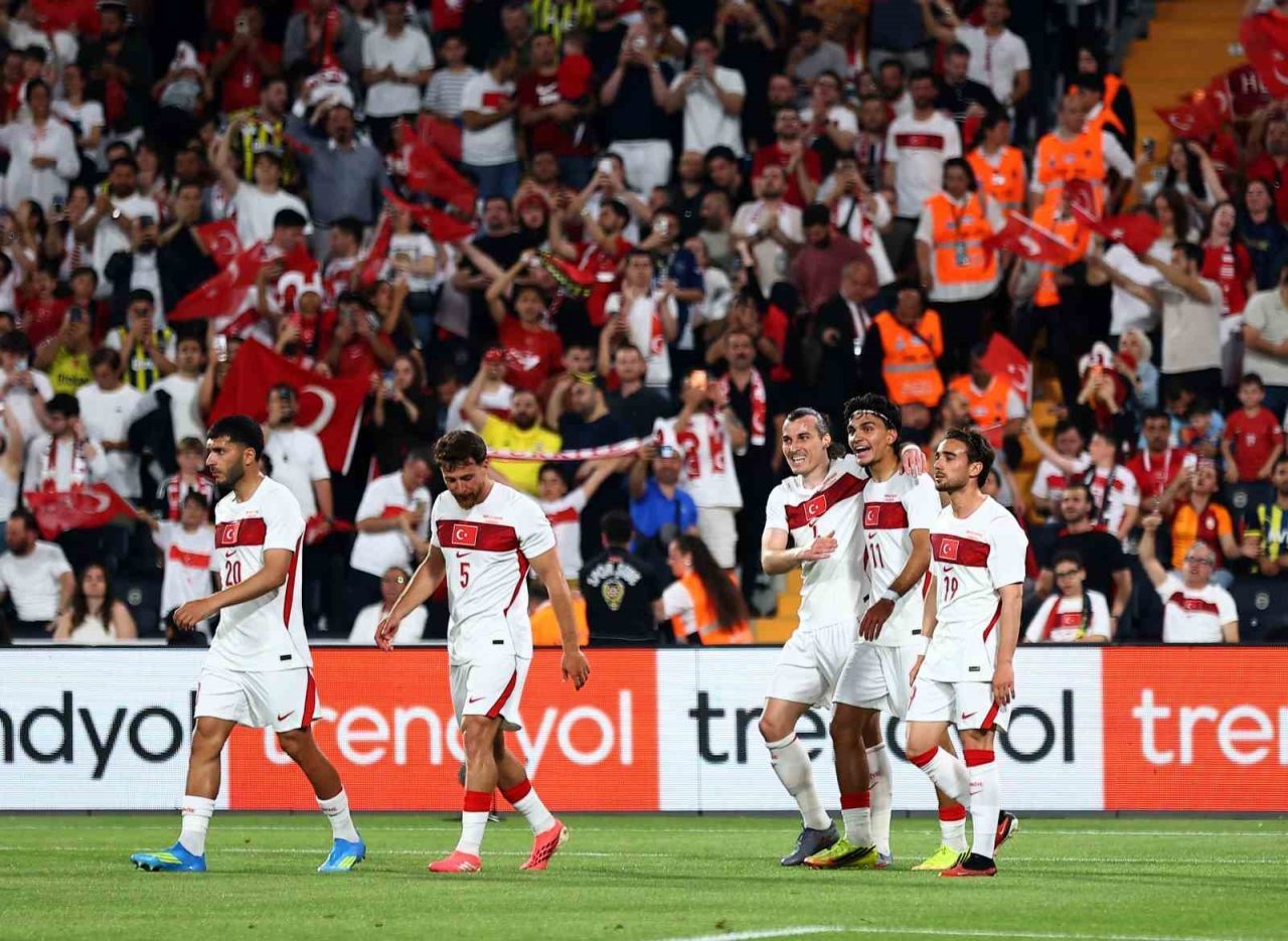 Milli futbolcu Can Uzun, Kuzey Makedonya maçıyla A Milli Futbol