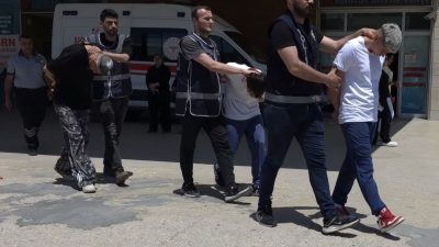 Bursa’nın İnegöl ilçesinde çocuk parkında bulunan gençlere yönelik gerçekleştirilen ve