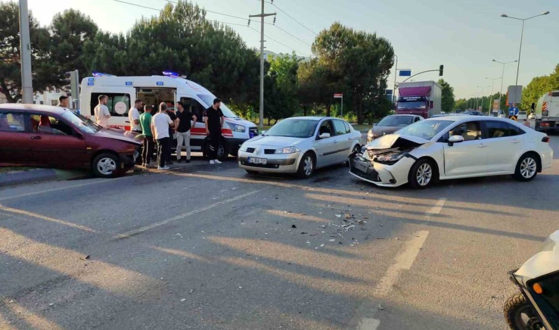 Sakarya’nın Adapazarı ilçesi D-650 karayolunda iki otomobilin kafa kafaya çarpışması