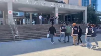 Edirne’de polis ekiplerince tefecilik suçunun önlenmesi amacıyla düzenlenen operasyonda çok