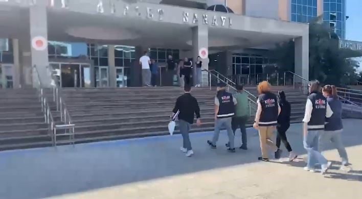 Edirne’de polis ekiplerince tefecilik suçunun önlenmesi amacıyla düzenlenen operasyonda çok