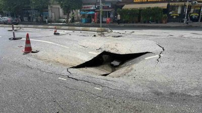 İstanbul’un Esenyurt ilçesinde, İSKİ’nin ana su boru hattının patlamasıyla ortalık