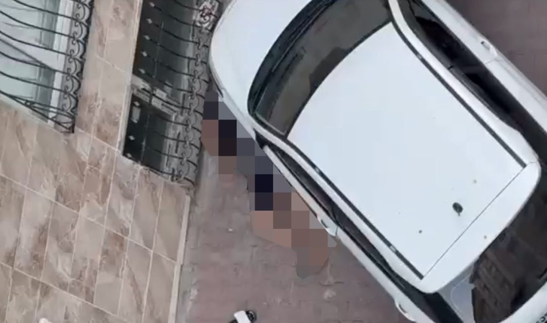 Esenyurt’ta evinin önünde pusu kuran silahlı 2 kişinin saldırısına uğrayan