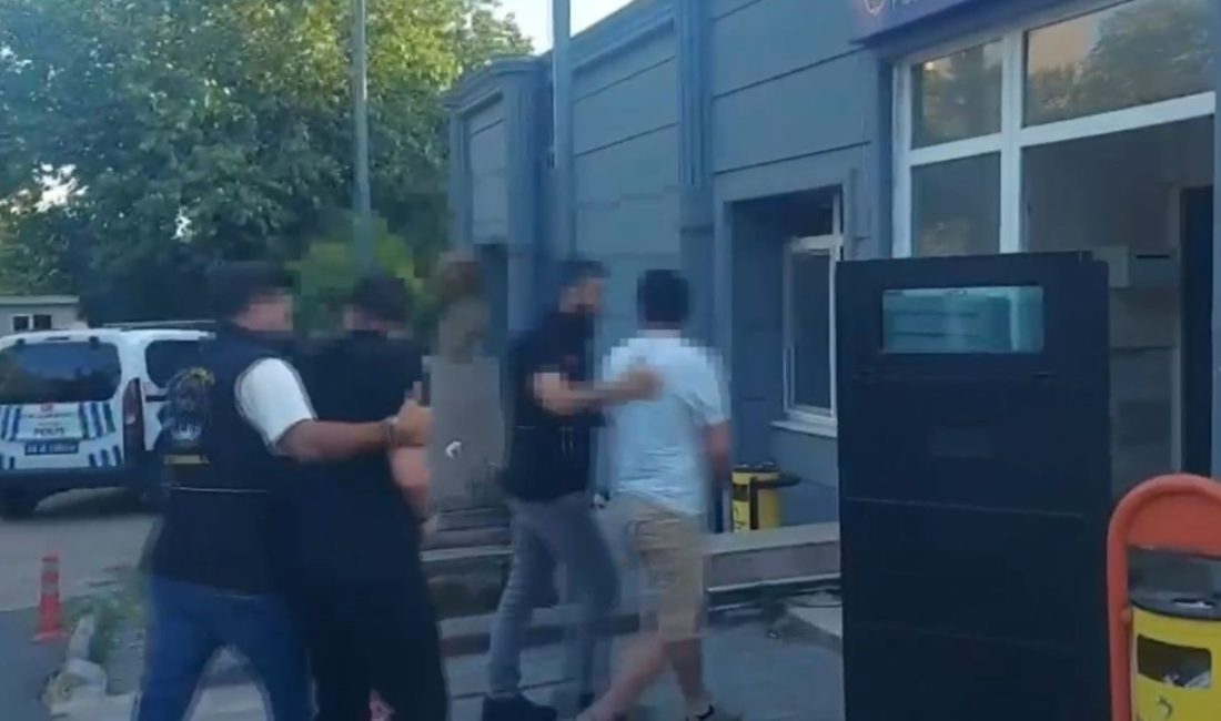 İstanbul’un Esenyurt ilçesinde, nişanlısı ve kayınvalidesiyle kahvaltıya giden genç adam,