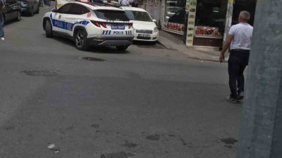 Eyüpsultan’da 2 kişi, motosikletle geldikleri bir tekel bayisinde rastgele ateş