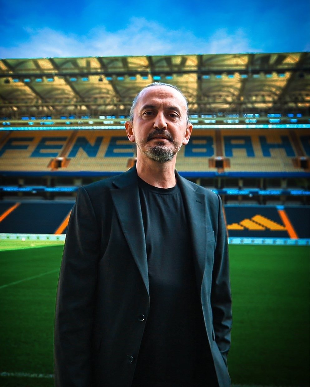 Fenerbahçe Futbol Akademisi’nde görev yapan Tuncay Şanlı ile yolların ayrıldığı