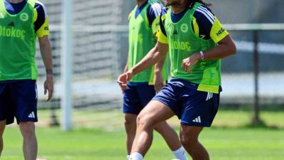 Fenerbahçe, yeni sezon hazırlıkları kapsamında Topuk Yaylası Tesisleri’nde çalışmalarını sürdürüyor.
