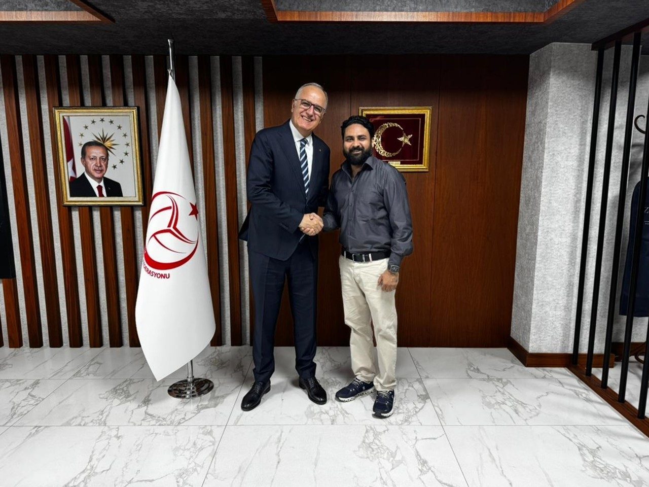 FIVB İletişim Komisyonu Üyesi, Kalinga Endüstriyel Teknoloji Enstitüsü (KIIT) ve