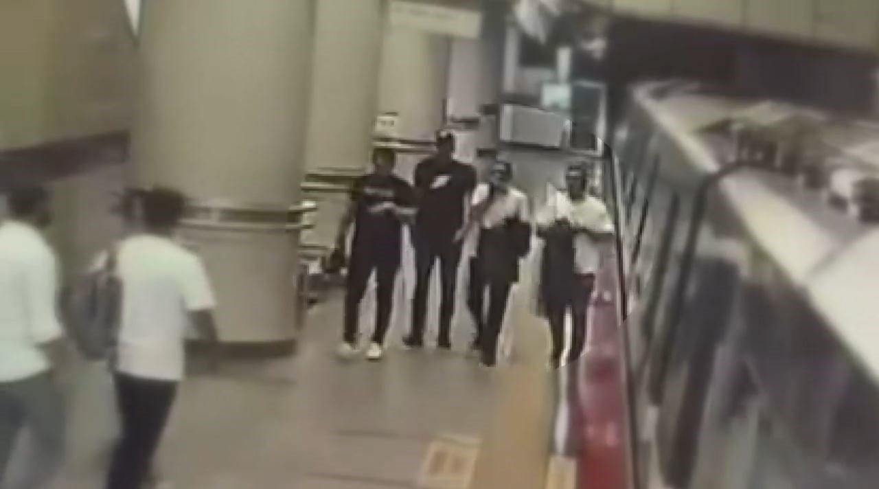 Şişli’deki Gayrettepe Metro İstasyonu’nda bir vatandaşın cep telefonunu çaldığı belirlenen
