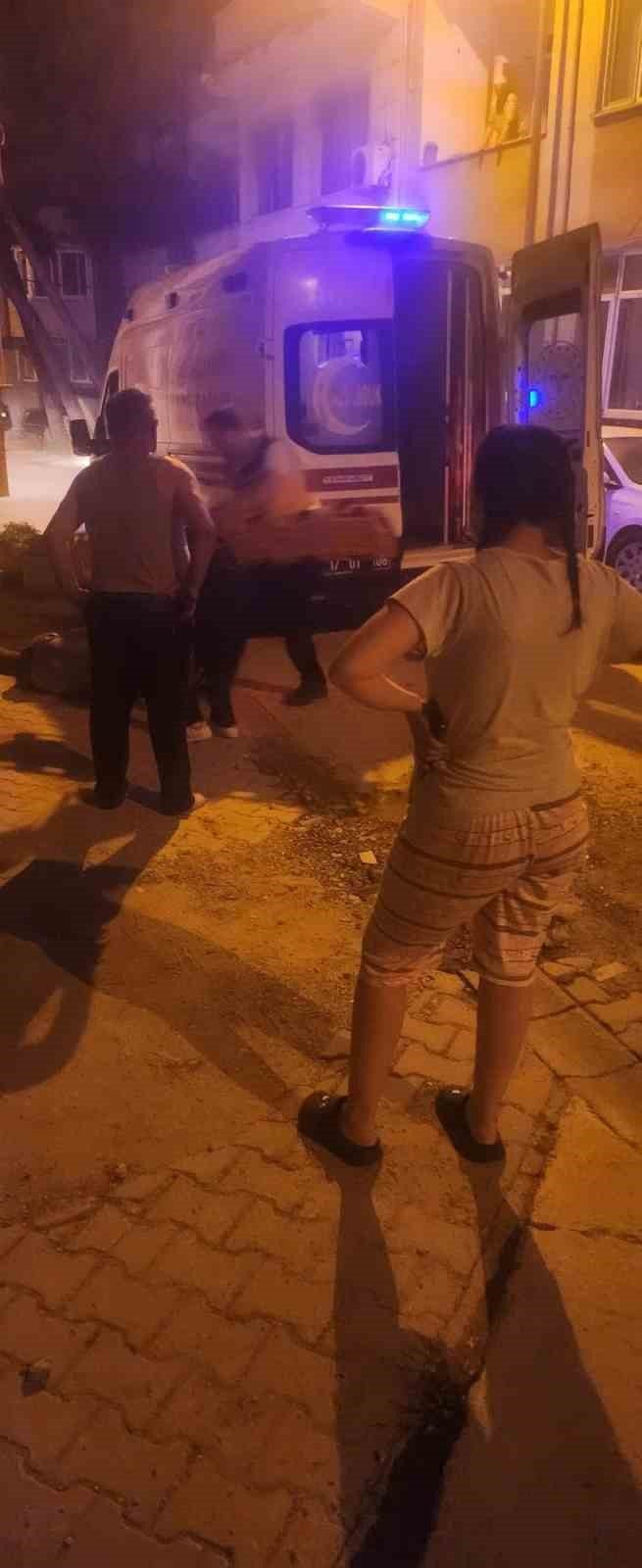 Çanakkale’nin Gelibolu ilçesinde apartmanın dördüncü katından düşen bir kişi ağır