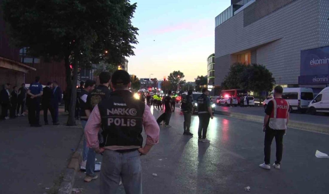 İstanbul Beyoğlu’nda, İstanbul Emniyet Müdürü Selami Yıldız’ın da katıldığı dron